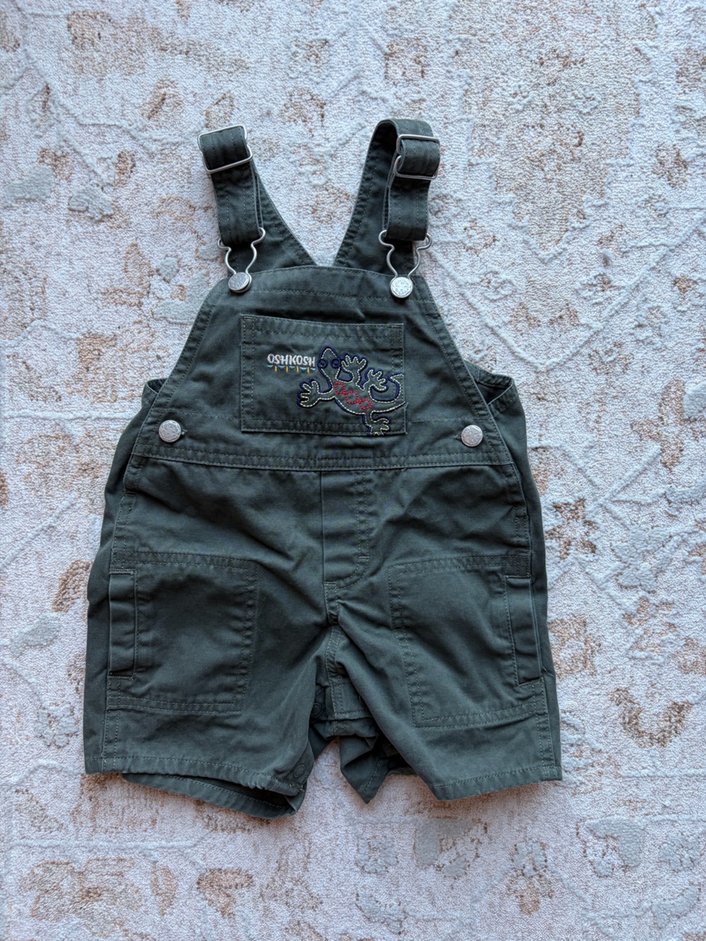Y2K Oshkosh Forest Green Embroidered Gecko Overall Shorts
